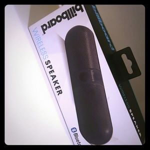 Billboard wireless speaker